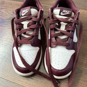 Nike Dunk Low SZ 2Y